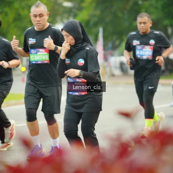 Runner Photo 3567843