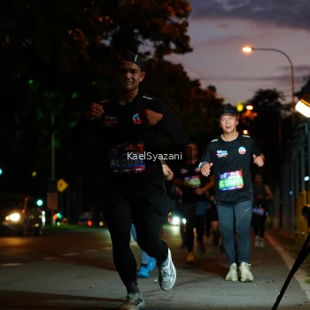 Runner Photo 3567945