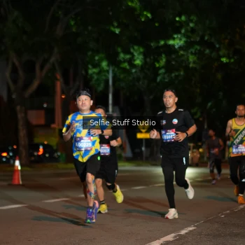 Runner Photo 3567973