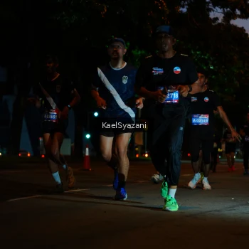 Runner Photo 3567987