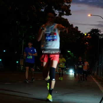 Runner Photo 3568025
