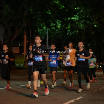 Runner Photo 3568090