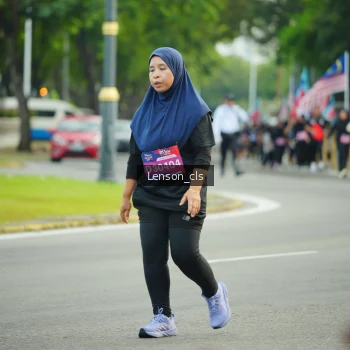 Runner Photo 3568132