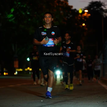 Runner Photo 3568250