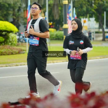 Runner Photo 3568309
