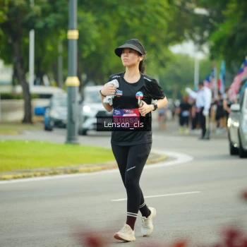 Runner Photo 3568338