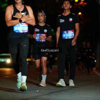 Runner Photo 3568355