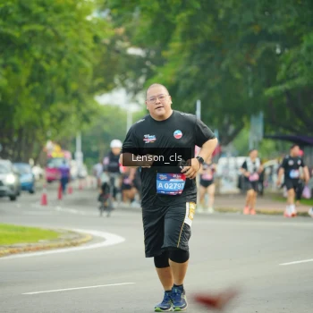 Runner Photo 3568360