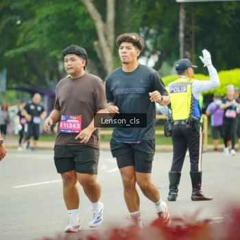 Runner Photo 3568362