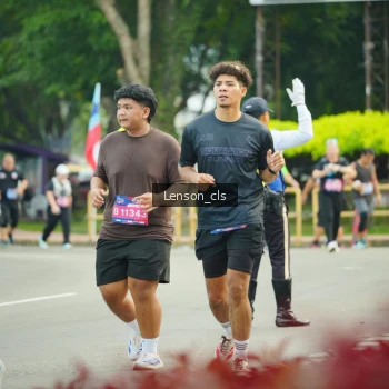Runner Photo 3568374