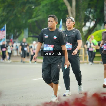 Runner Photo 3568376