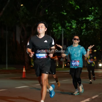 Runner Photo 3568377