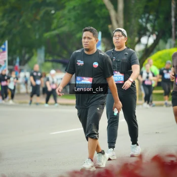 Runner Photo 3568378