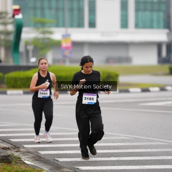 Runner Photo 3568384