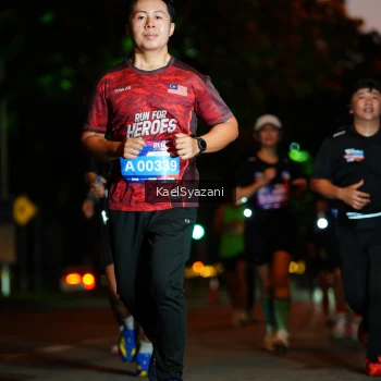Runner Photo 3568385