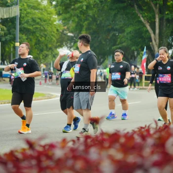 Runner Photo 3568387