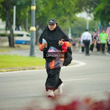 Runner Photo 3568396
