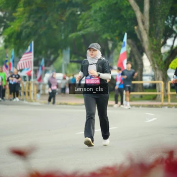 Runner Photo 3568429