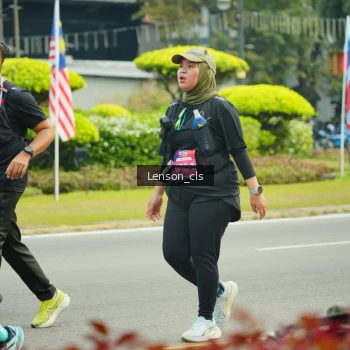 Runner Photo 3568436