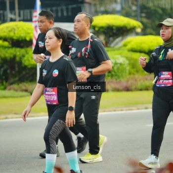 Runner Photo 3568439
