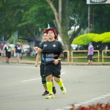 Runner Photo 3568510