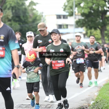 Runner Photo 3568512