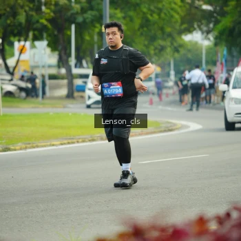 Runner Photo 3568543