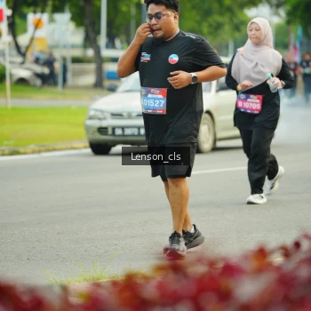 Runner Photo 3568546