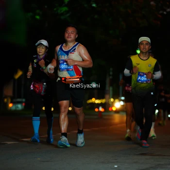 Runner Photo 3568571