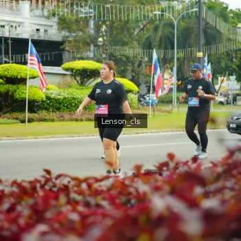 Runner Photo 3568590