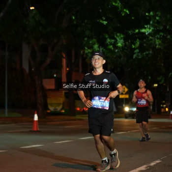 Runner Photo 3568640