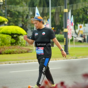 Runner Photo 3568643