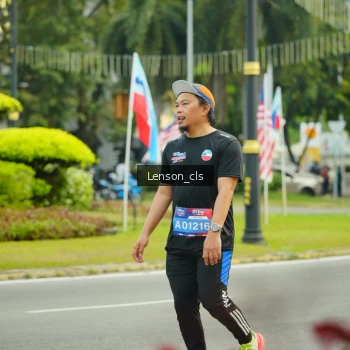 Runner Photo 3568646