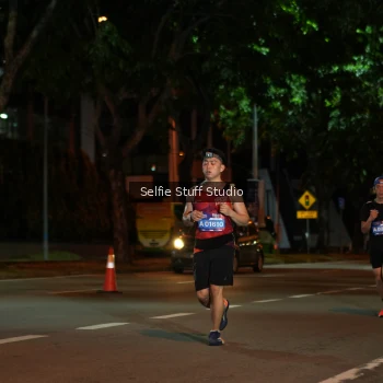Runner Photo 3568672
