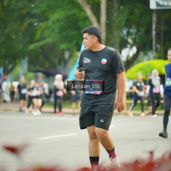Runner Photo 3568700