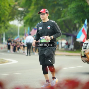 Runner Photo 3568709