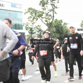 Runner Photo 3568759