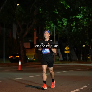 Runner Photo 3568765