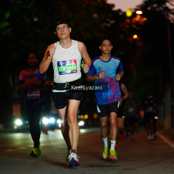 Runner Photo 3568860