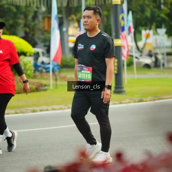 Runner Photo 3568885