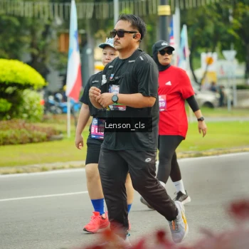 Runner Photo 3568891