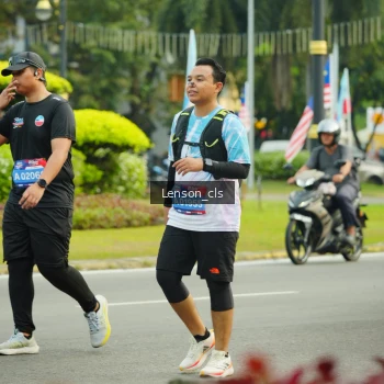 Runner Photo 3568895