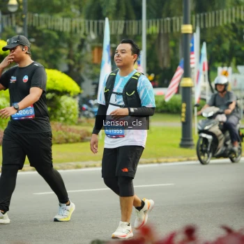 Runner Photo 3568898