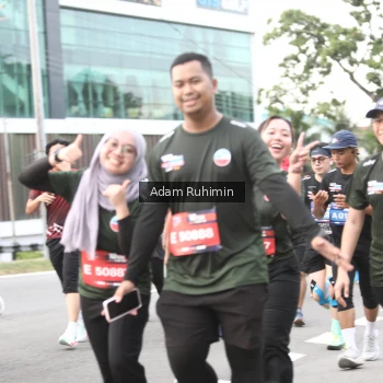 Runner Photo 3568899