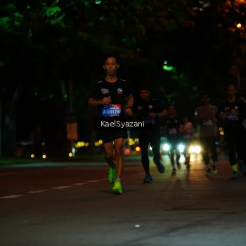 Runner Photo 3569093