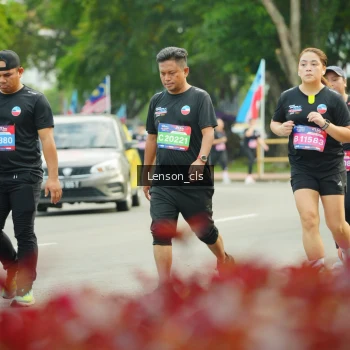 Runner Photo 3569158