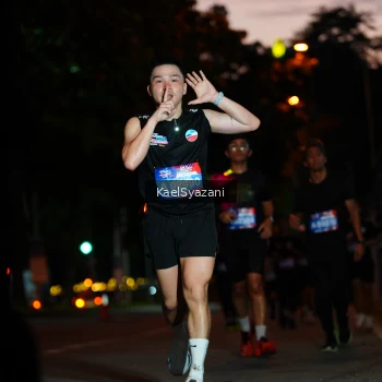 Runner Photo 3569335