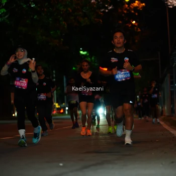 Runner Photo 3569399