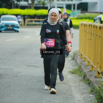 Runner Photo 3569450
