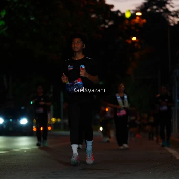 Runner Photo 3569513